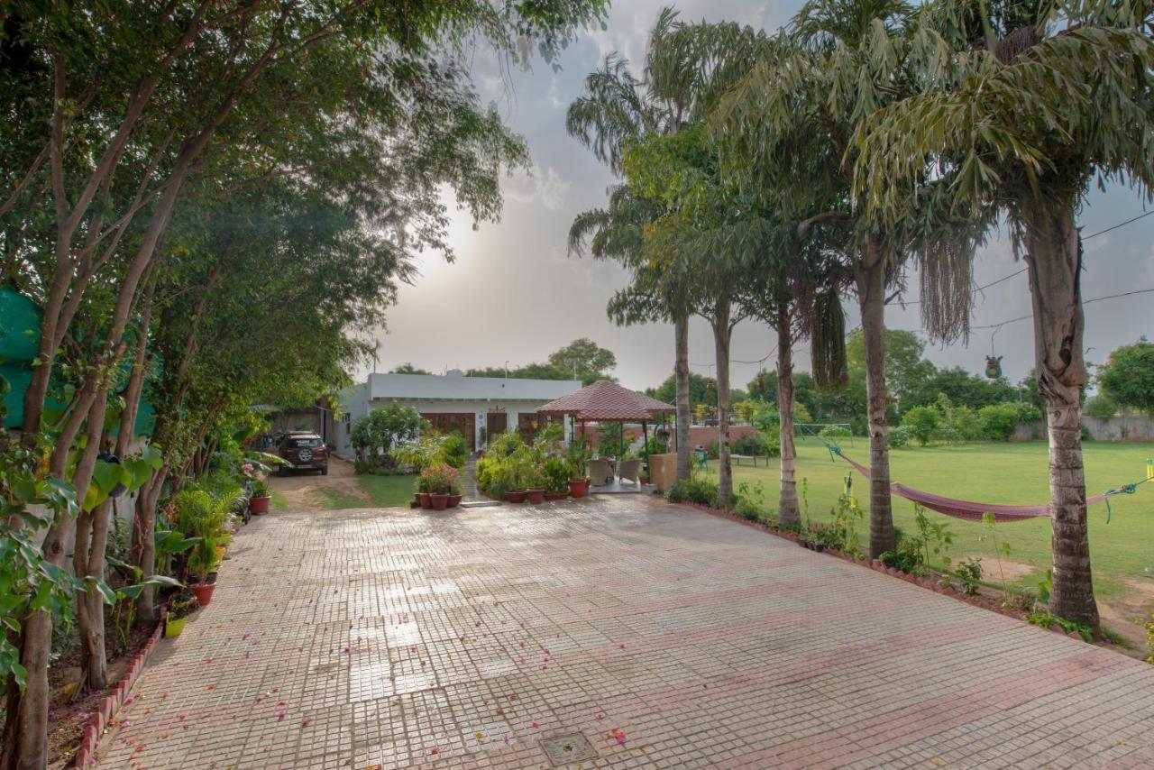 The Singh Farm Cosy Private Pool Farm Villa คูร์เคาน์ ภายนอก รูปภาพ